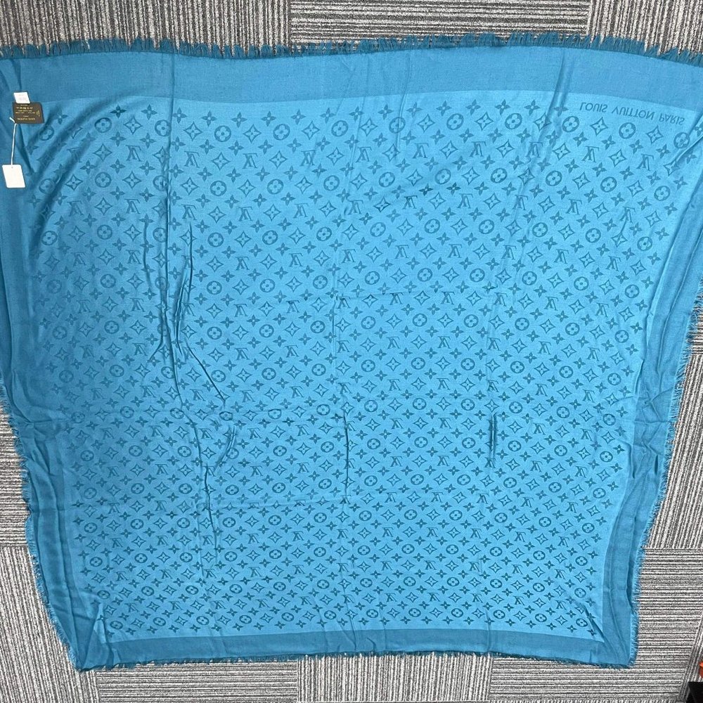 Louis Vuitton Monogram Scarf - Picture 2 of 5